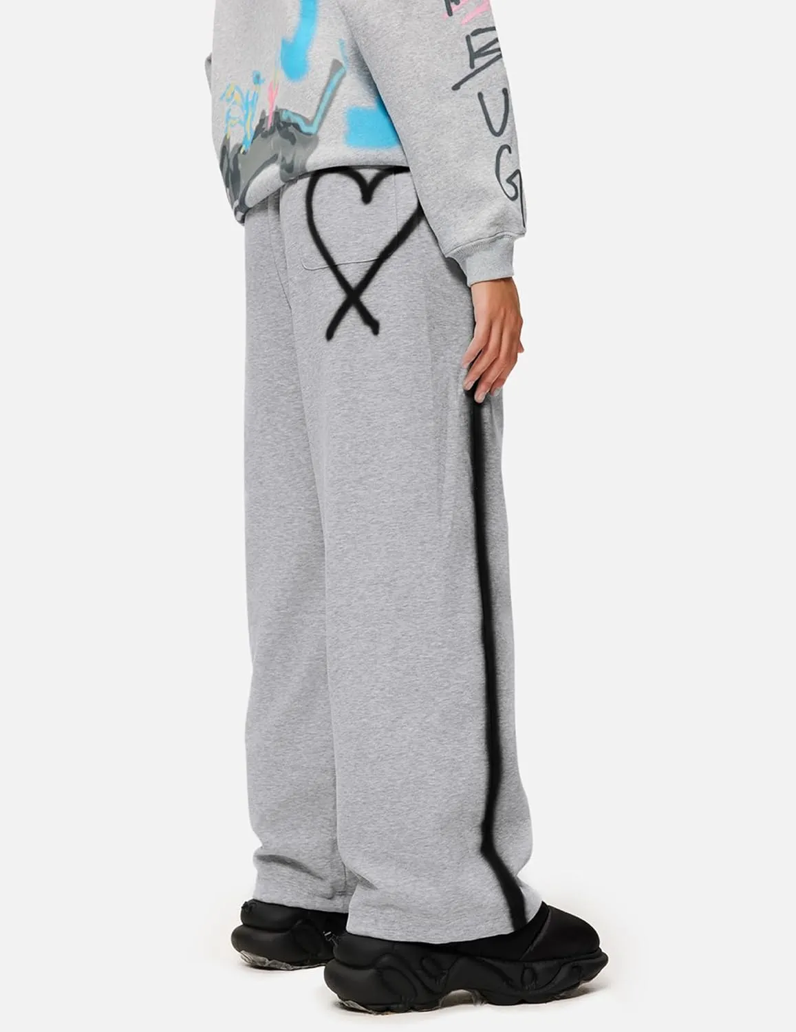 Aelfric Eden Wide Leg Sweatpants Women Baggy Graffiti Heart Lounge Pants with Pockets