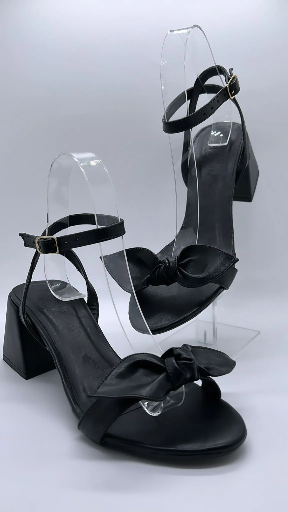 Bfb Shoes - Block Heel Sandals w/ Bow