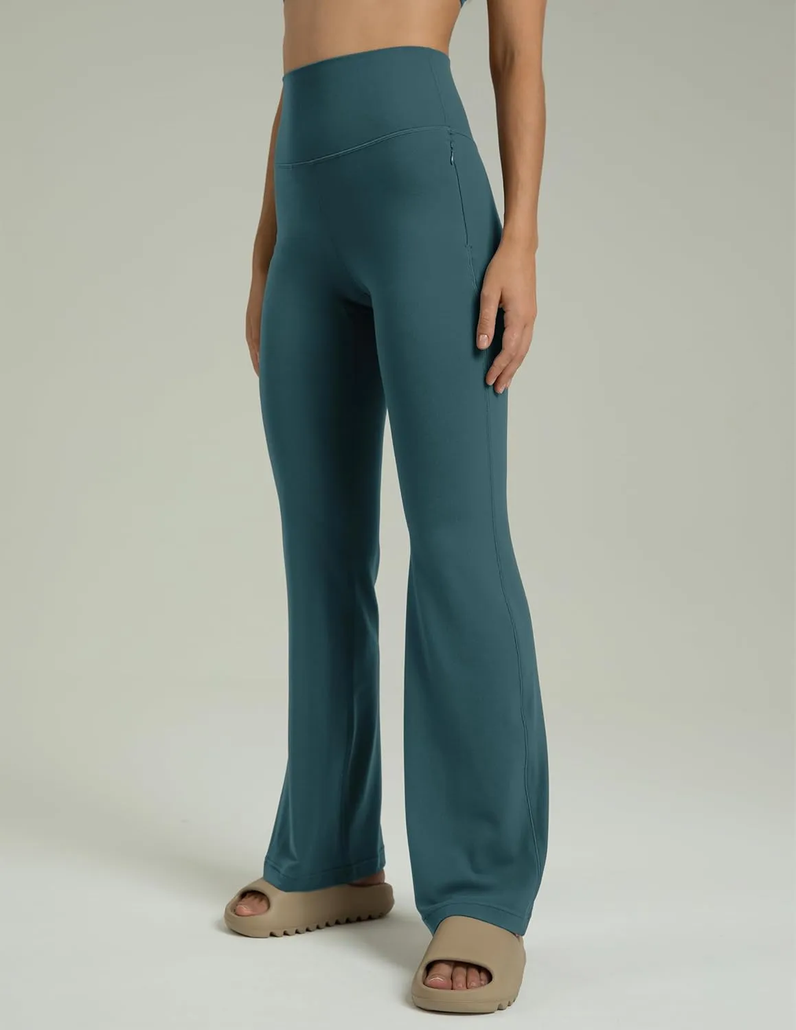 Colorfulkoala Women's Dreamlux High Waisted Flared Leggings with Zippered Pockets Wide Leg Yoga Pants 29.5" / 31.5" Inseam