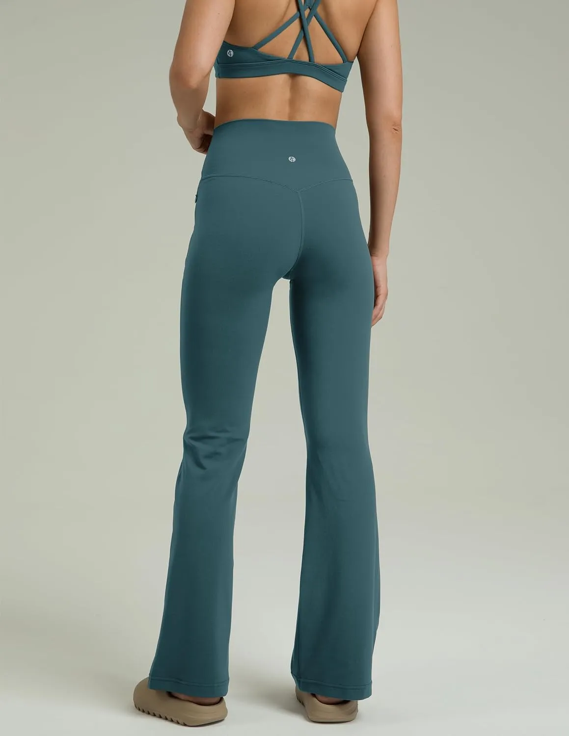 Colorfulkoala Women's Dreamlux High Waisted Flared Leggings with Zippered Pockets Wide Leg Yoga Pants 29.5" / 31.5" Inseam