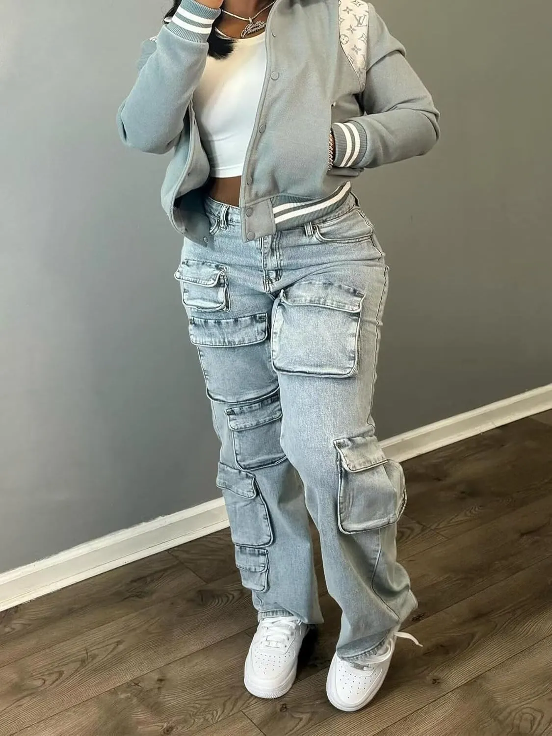 Women's Baggy Cargo Jean High Waisted Y2K Distressed Wide Leg Denim Pants with Multi Pockets Streetwear
